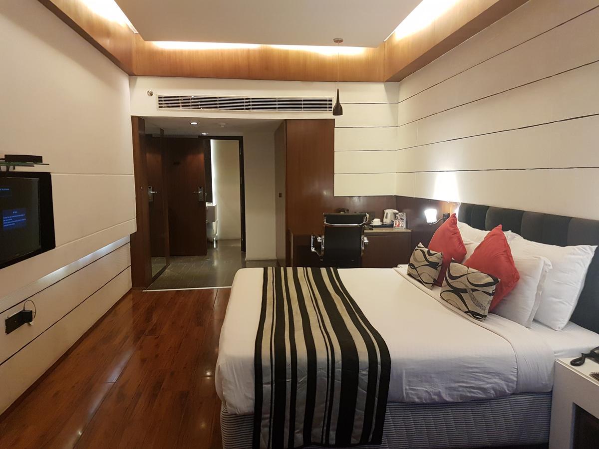 Hotel Gk International Chandīgarh Exterior foto